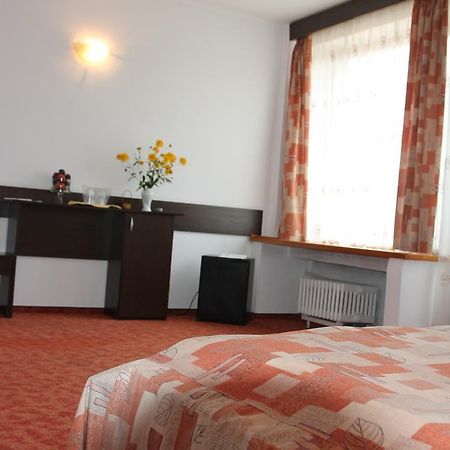 Hotel Zimbru Câmpulung Moldovenesc Exteriör bild